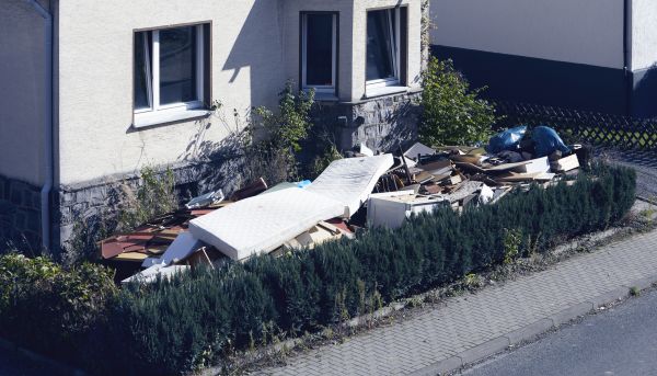 Yard Junk Removal in Metairie