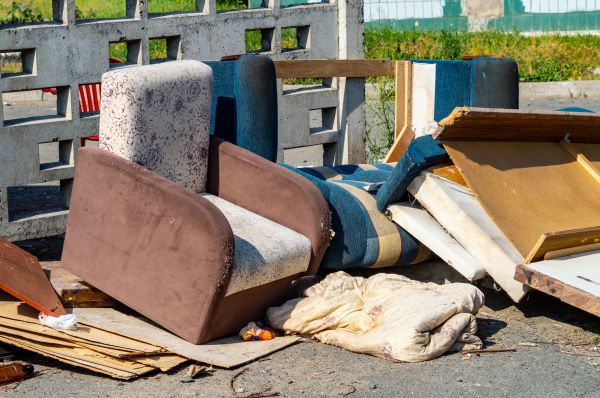 Outdoor Furniture Disposal in Metairie